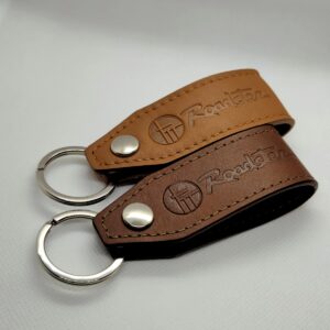 Classic Miata Roadster Leather Keychain – Handcrafted Elegance from Spain